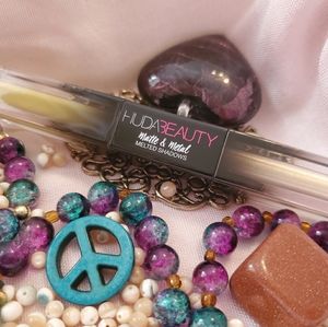 Huda Beauty - Matte & Metal Melted Shadow
